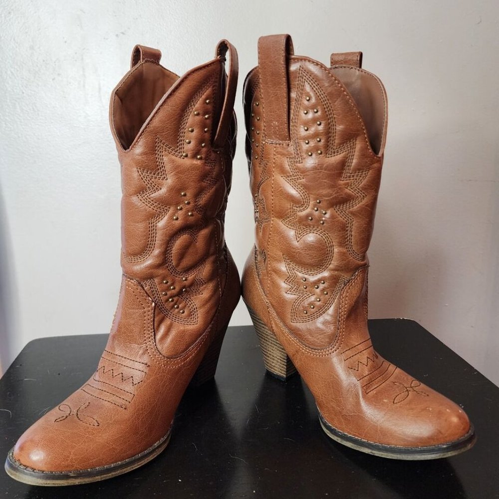 MIA LaRue Cowboy Boots Coastal Cowgirl High Heels Studded Women Shoes Size 7